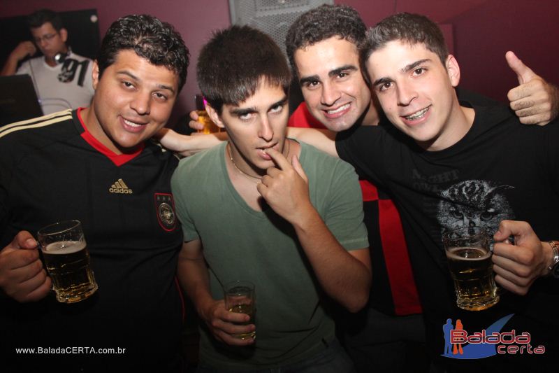 Balada: Fotos de sbado no Poiz em guas Claras - DF