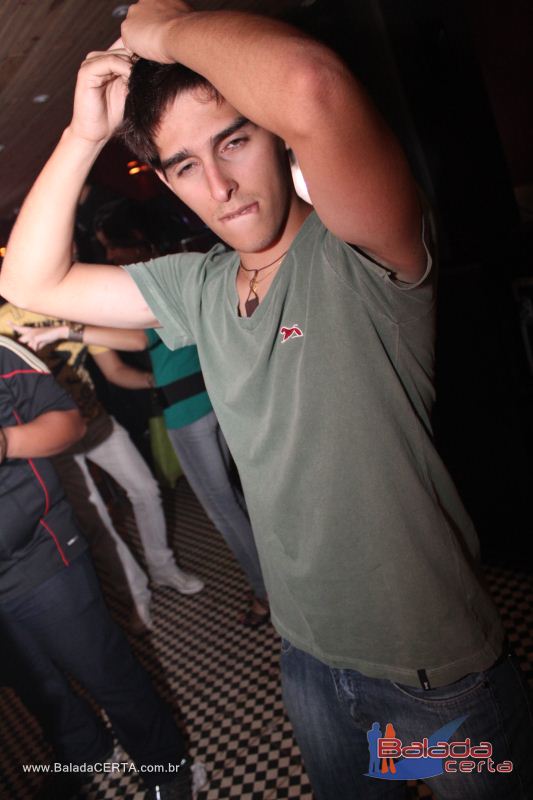 Balada: Fotos de sbado no Poiz em guas Claras - DF