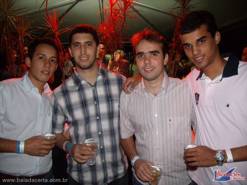 Balada: Fotos do Show Cowboy Forever 2011,no Camaru em Uberlandia/MG