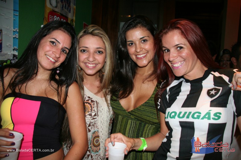 Balada: Fotos de domingo no Nana Bar em �guas Claras - DF