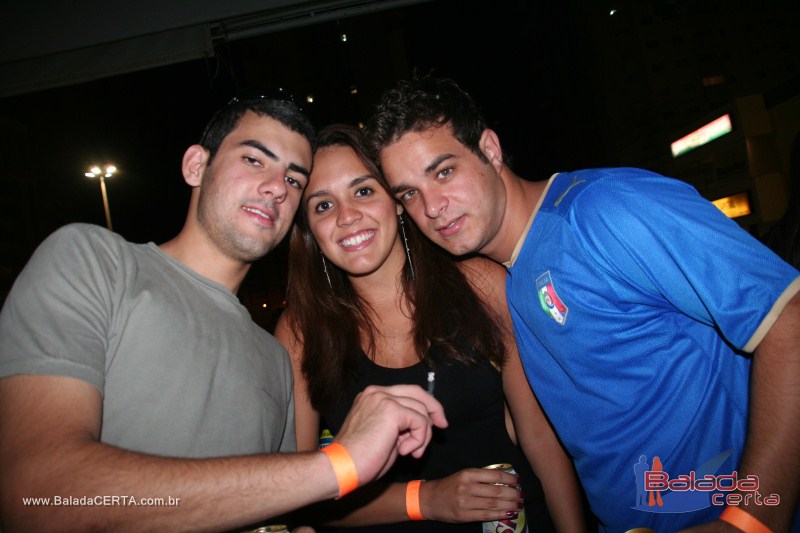 Balada: Fotos de domingo no Nana Bar em �guas Claras - DF