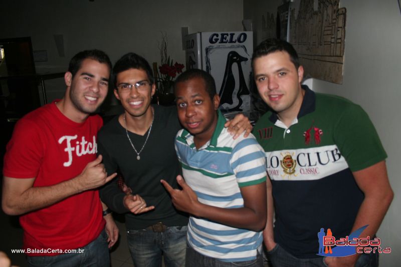 Balada: Fotos de Sexta na Plataforma do Choop na Cidade do Automovel - DF