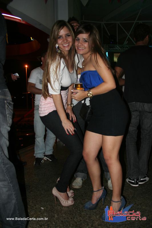 Balada: Fotos de Sexta na Plataforma do Choop na Cidade do Automovel - DF