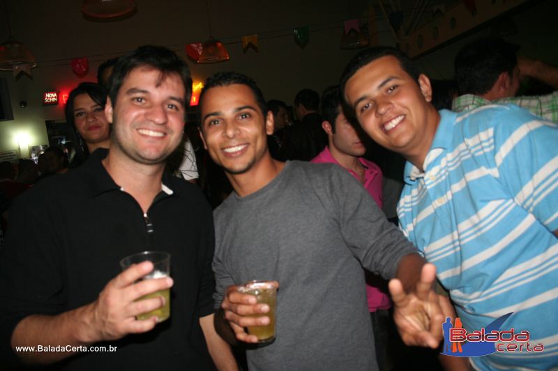 Balada: Fotos de Sexta na Plataforma do Choop na Cidade do Automovel - DF