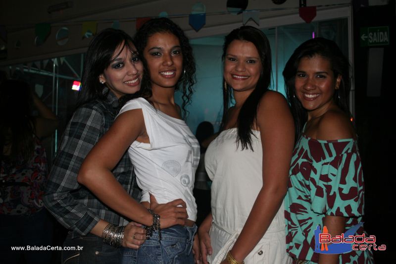 Balada: Fotos de Sexta na Plataforma do Choop na Cidade do Automovel - DF