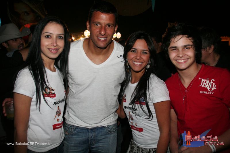 Balada: Camarote YesTV neste sabado na Granja 2010 com Washington do Fluminense