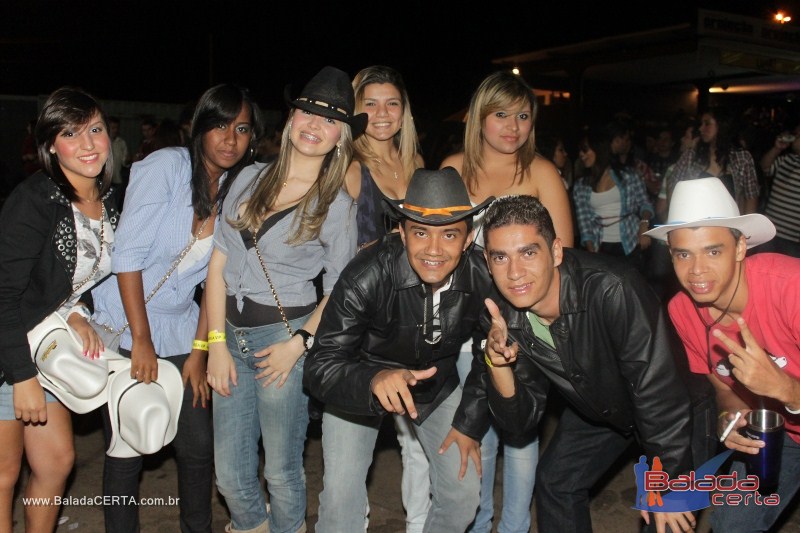 Balada: Granja 2011 - Alexandre Peixe e Gusttavo Lima