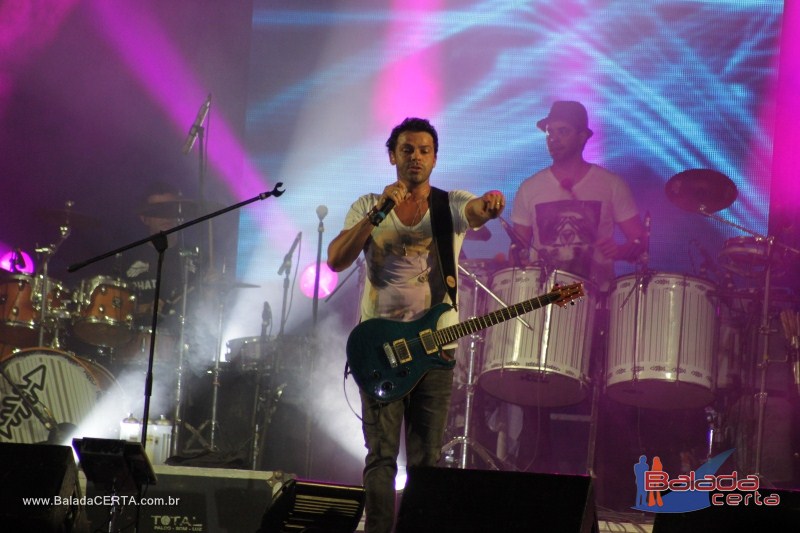 Balada: Granja 2011 - Alexandre Peixe e Gusttavo Lima
