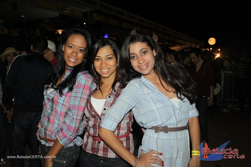 Balada: Granja 2011 - Alexandre Peixe e Gusttavo Lima