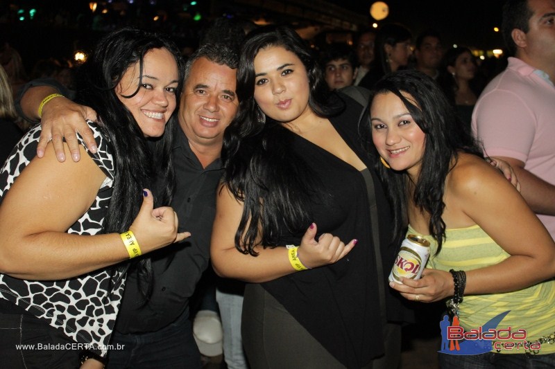 Balada: Granja 2011 - Alexandre Peixe e Gusttavo Lima