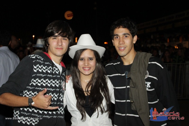 Balada: Granja 2011 - Alexandre Peixe e Gusttavo Lima