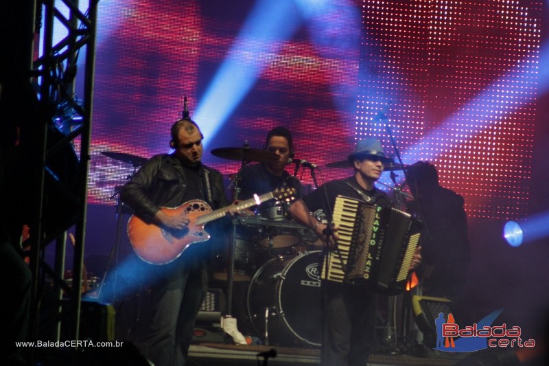 Balada: Granja 2011 - Alexandre Peixe e Gusttavo Lima