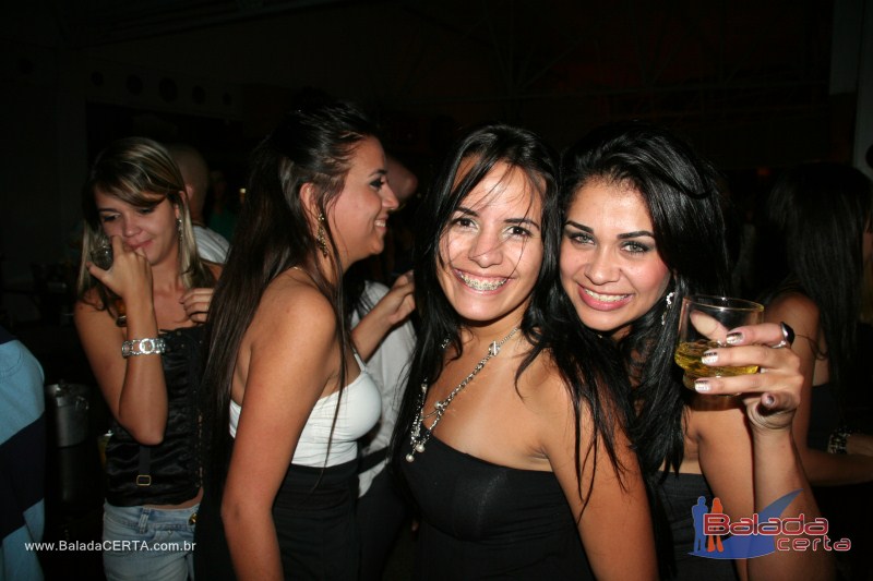 Balada: Fotos de sexta na Plataforma do Chopp na Cidade do Automvel - DF