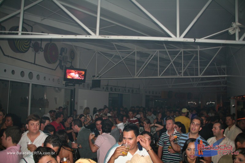 Balada: Fotos de sexta na Plataforma do Chopp na Cidade do Automvel - DF