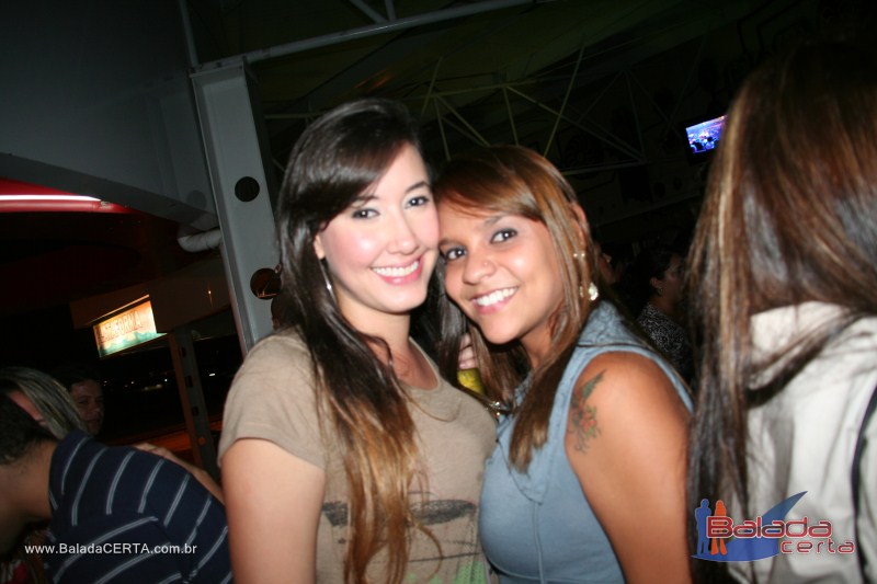 Balada: Fotos de sexta na Plataforma do Chopp na Cidade do Autom�vel - DF