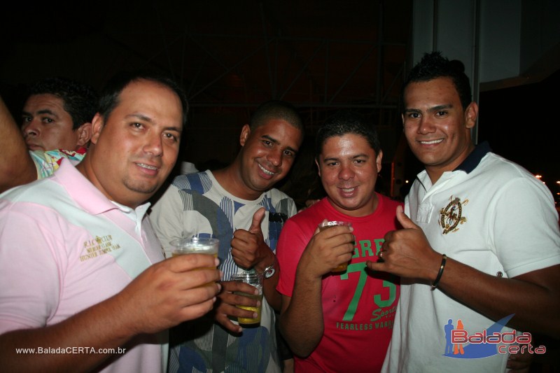 Balada: Fotos de sexta na Plataforma do Chopp na Cidade do Autom�vel - DF