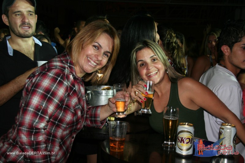 Balada: Fotos de sexta na Plataforma do Chopp na Cidade do Autom�vel - DF