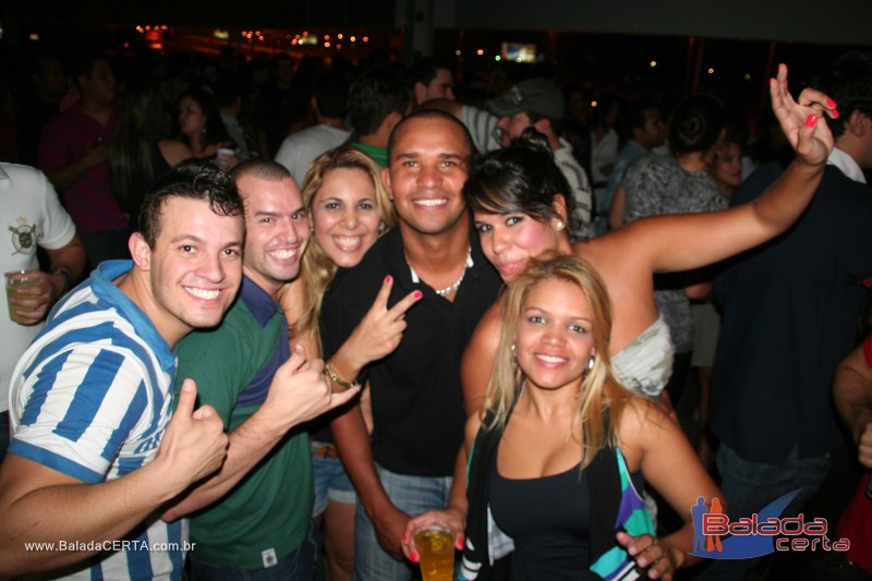 Balada: Fotos de sexta na Plataforma do Chopp na Cidade do Autom�vel - DF