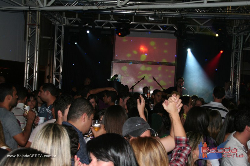 Balada: Fotos de sexta na Plataforma do Chopp na Cidade do Autom�vel - DF