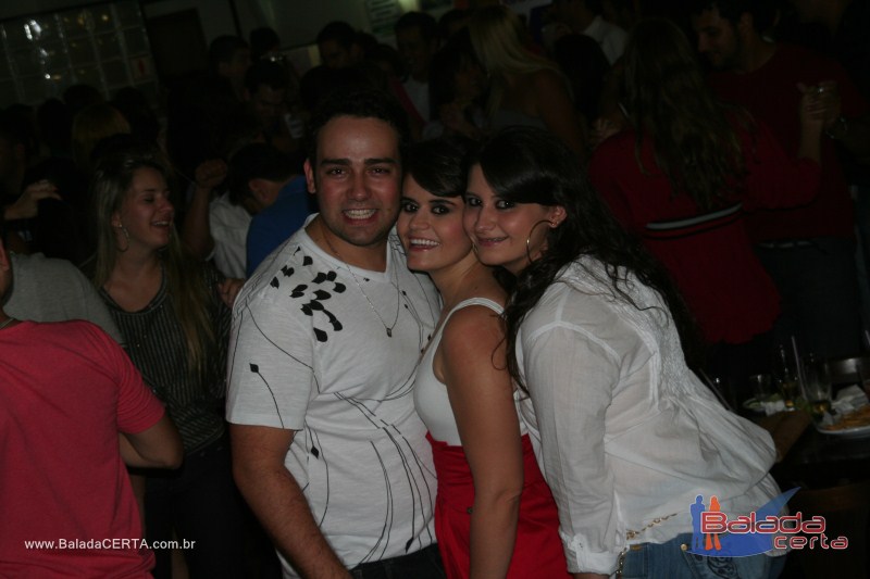 Balada: Fotos de sexta na Plataforma do Chopp na Cidade do Autom�vel - DF