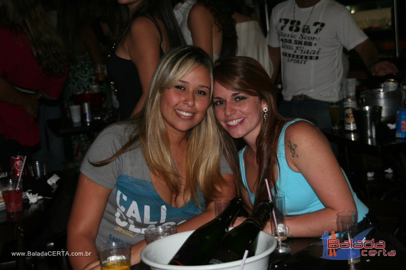 Balada: Fotos de sexta na Plataforma do Chopp na Cidade do Autom�vel - DF