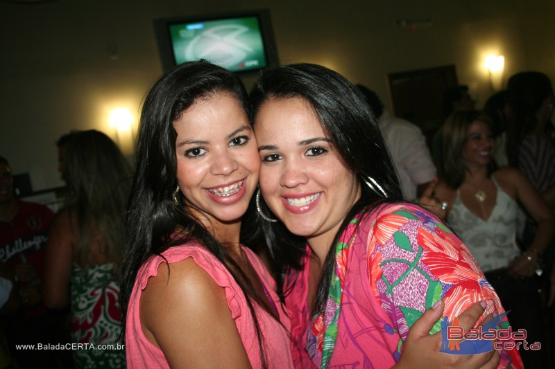 Balada: Fotos de sexta na Plataforma do Chopp na Cidade do Autom�vel - DF