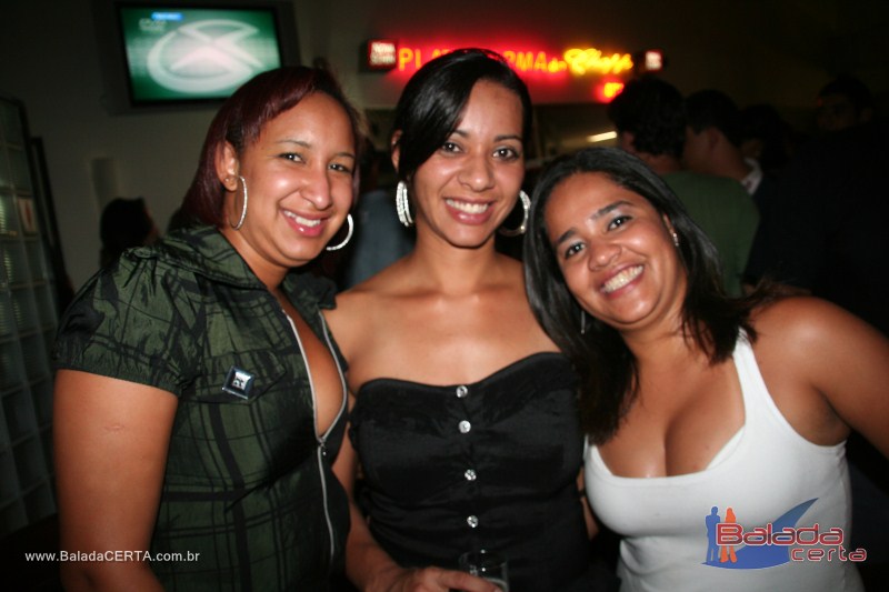 Balada: Fotos de sexta na Plataforma do Chopp na Cidade do Autom�vel - DF