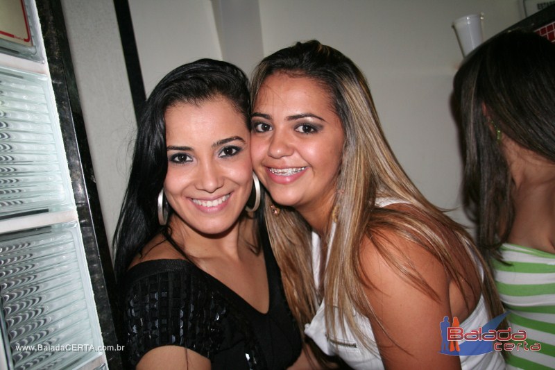 Balada: Fotos de sexta na Plataforma do Chopp na Cidade do Autom�vel - DF