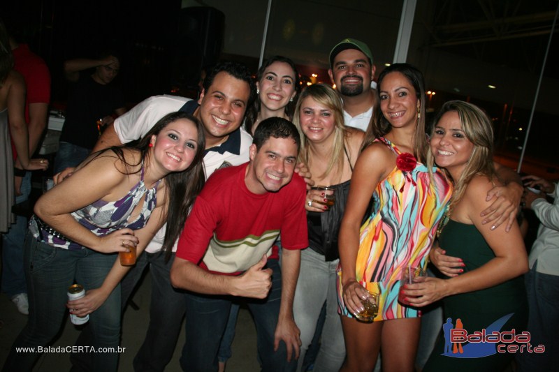 Balada: Fotos de sexta na Plataforma do Chopp na Cidade do Autom�vel - DF