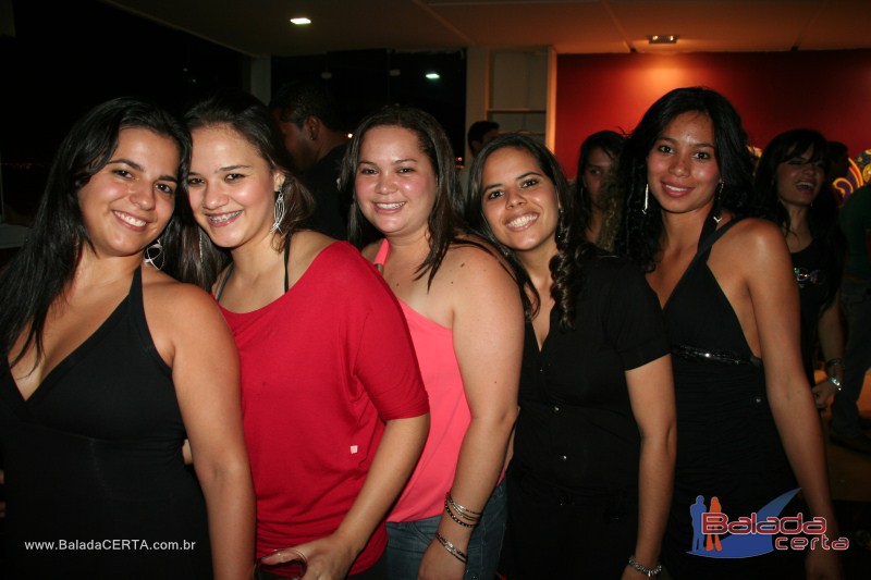 Balada: Fotos de sexta na Plataforma do Chopp na Cidade do Autom�vel - DF