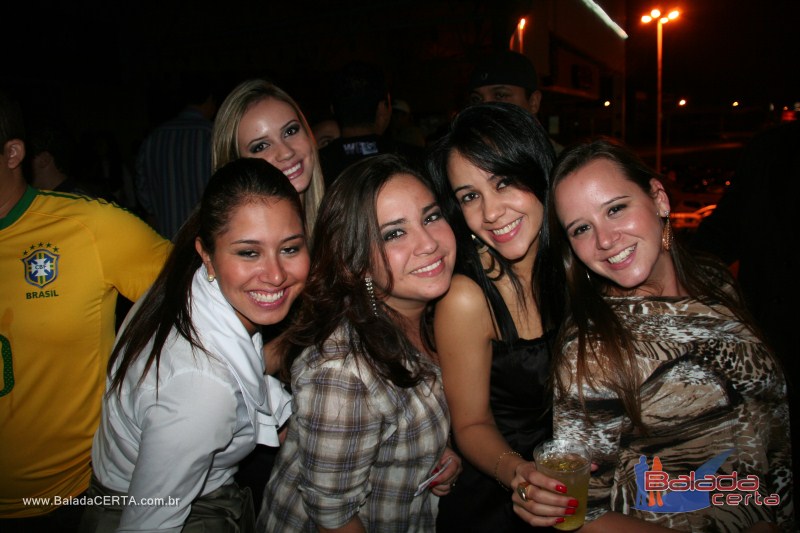 Balada: Fotos de sexta na Plataforma do Chopp na Cidade do Automvel - DF 