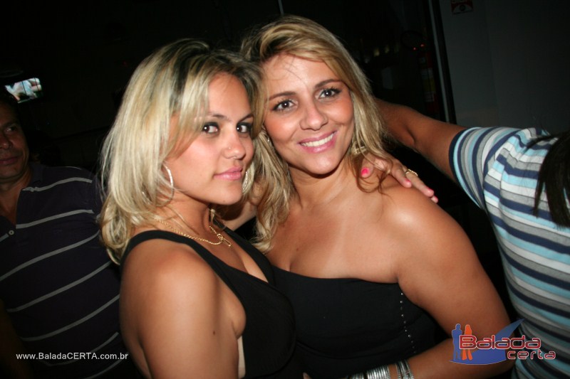 Balada: Fotos de sexta na Plataforma do Chopp na Cidade do Autom�vel - DF 