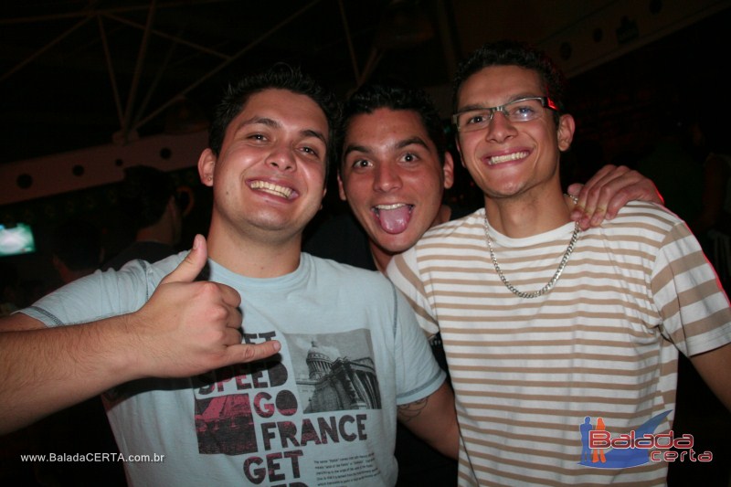 Balada: Fotos de sexta na Plataforma do Chopp em Cidade do Automvel - DF