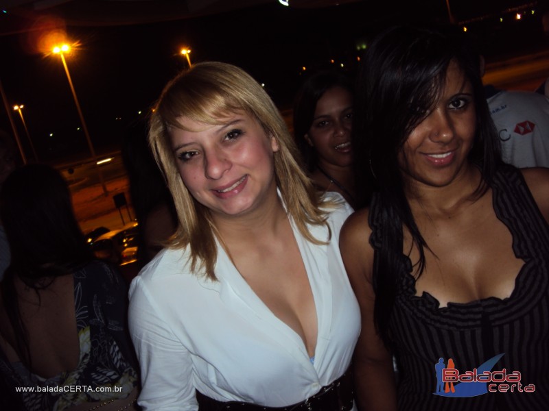 Balada: Fotos de sexta na Plataforma do Chopp em Cidade do Automvel - DF