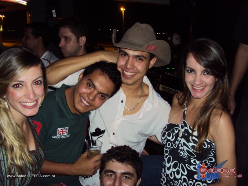 Balada: Fotos de sexta na Plataforma do Chopp em Cidade do Automvel - DF