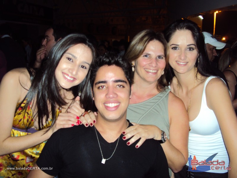 Balada: Fotos de Sexta na Plataforma do Choop na Cidade do Automovel - DF