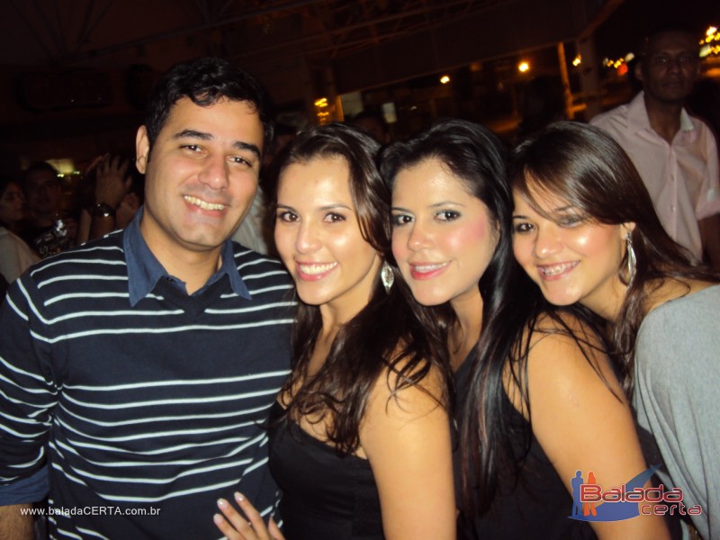 Balada: Fotos de Sexta na Plataforma do Choop na Cidade do Automovel - DF