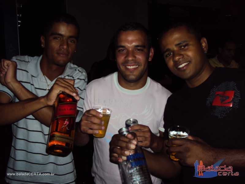 Balada: Fotos de Sexta na Plataforma do Choop na Cidade do Automovel - DF