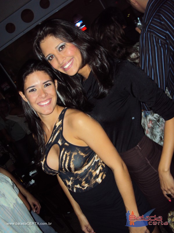 Balada: Fotos de Sexta na Plataforma do Choop na Cidade do Automovel - DF