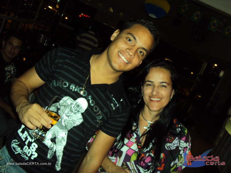 Balada: Fotos de Sexta na Plataforma do Choop na Cidade do Automovel - DF