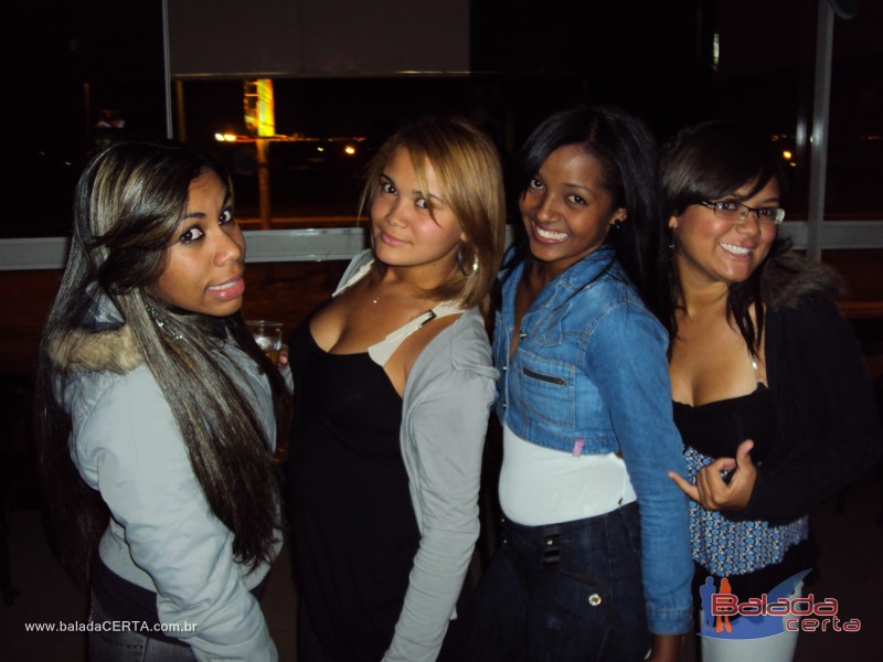 Balada: Fotos de Sexta na Plataforma do Choop na Cidade do Automovel - DF