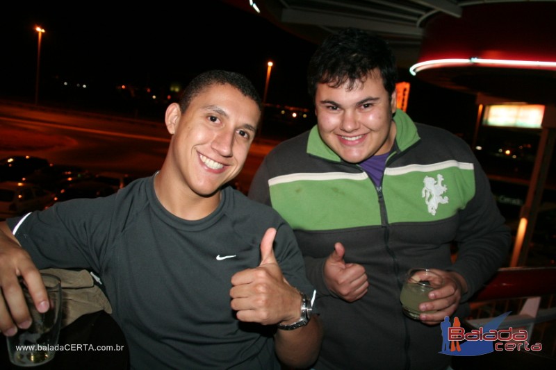 Balada: Fotos de Sexta na Plataforma do Choop na Cidade do Automovel - DF