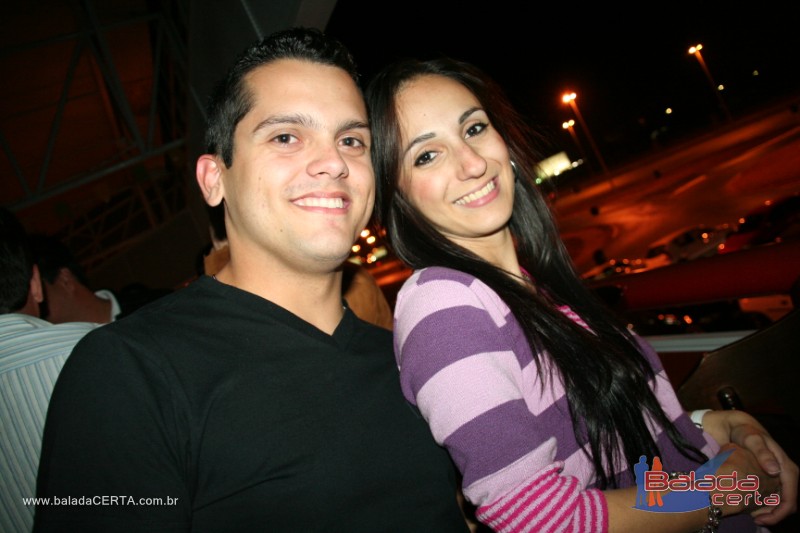 Balada: Fotos de Sexta na Plataforma do Choop na Cidade do Automovel - DF