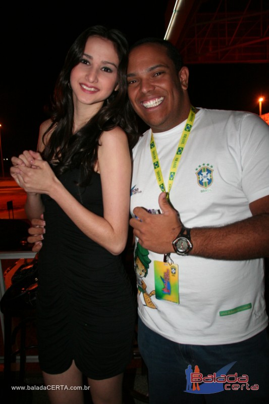 Balada: Fotos de Sexta na Plataforma do Choop na Cidade do Automovel - DF