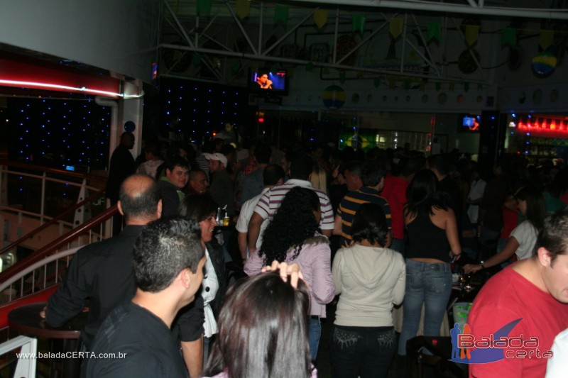 Balada: Fotos de Sexta na Plataforma do Choop na Cidade do Automovel - DF