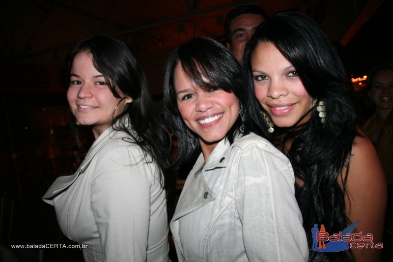 Balada: Fotos de Sexta na Plataforma do Choop na Cidade do Automovel - DF