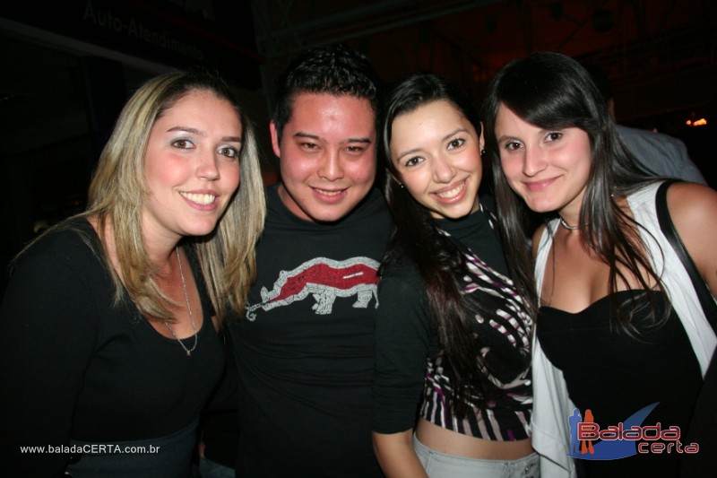 Balada: Fotos de Sexta na Plataforma do Choop na Cidade do Automovel - DF