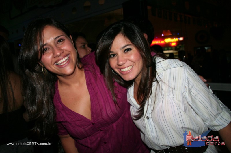 Balada: Fotos de Sexta na Plataforma do Choop na Cidade do Automovel - DF