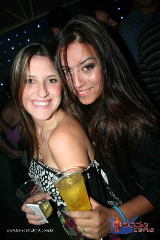 Balada: Fotos de Sexta na Plataforma do Choop na Cidade do Automovel - DF