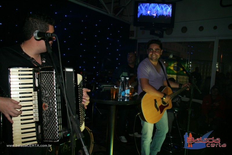 Balada: Fotos de Sexta na Plataforma do Choop na Cidade do Automovel - DF